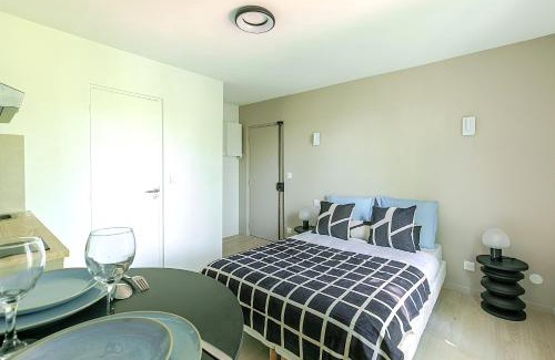 Asnieres-sur-Seine Apartamento | Studio lumineux à 2 pas des commerces Asnières - III