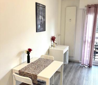 Cronenbourg Est Apartamento | Studio lumineux dans ancien Cronenbourg