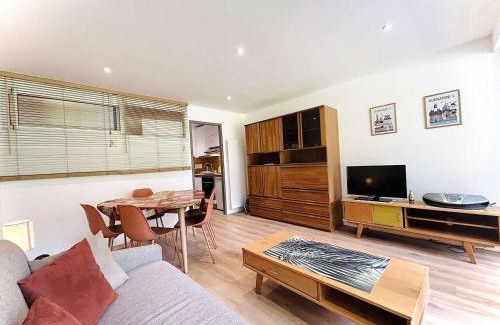 Le Pouliguen Apartamento | Studio lumineux proche plage, bois, marché - 4 pers, parking, animaux acceptés - FR-1-245-207
