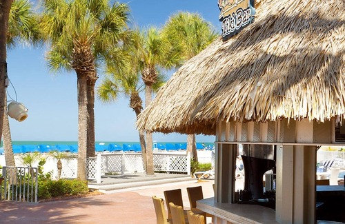 St. Pete Beach Complejo | Studio, Luxury Condo, St. Petes, FL (3318317)