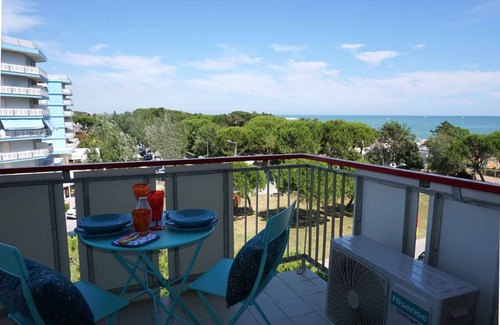 Porto Santa Margherita Apartamento | Apartamento vacacional con vista al mar y aire acondicionado