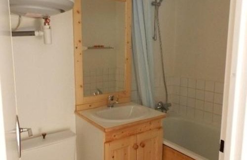 Le Pleynet Apartamento | Studio mansardé au pied des pistes, balcon, ski-in/ski-out, 50m ESF et commerces - FR-1-557A-29