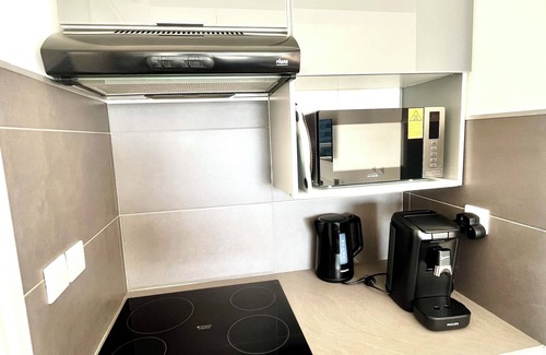 Villeneuve Loubet Beach Apartamento | Studio Marina Baie - sea and garden view - air conditioning