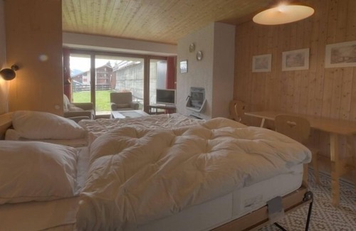 Anzere Apartamento | Studio (max 4 people) near the gondola with a view of the Valais Alps. Shops nearby