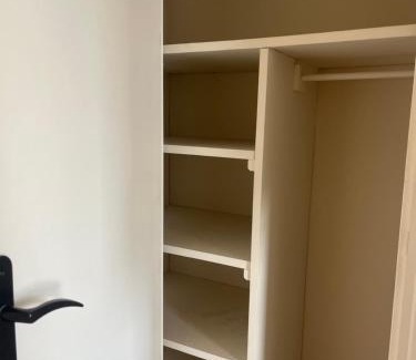 La Celle-sous-Gouzon Apartamento | Studio meublé à Jonzac