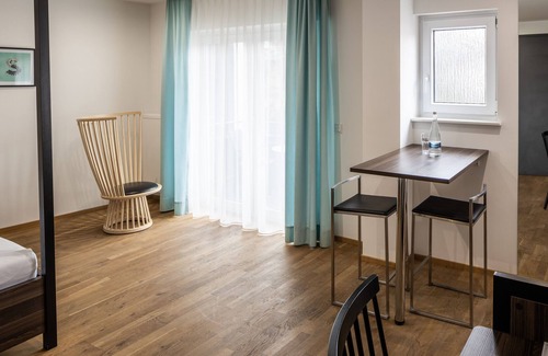 Heidelberg Apartamento | Studio mit Balkon, Voll Ausgestatteter Kochnische Sowie mit Einem Modernem Bad