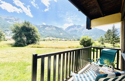 Monetier-les-Bains Apartamento | Estudio con área de montaña, 4 plazas, vista a los Alpes y balcón, cerca de Serre Chevalier