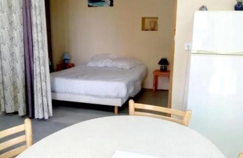 Hirel Apartamento | Studio moderne à Hirel avec jardin clos et terrasse - 40m²