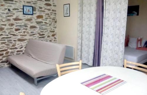 Hirel Apartamento | Studio moderne à Hirel avec jardin clos et terrasse - 40m²