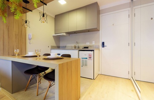 Bigorrilho Apartamento | Studio Moderno Ap 67