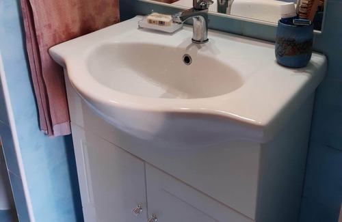 Precotto Apartamento | Studio near the metro - WIFI vodafone, 1 GIGA, one thousand mega per second