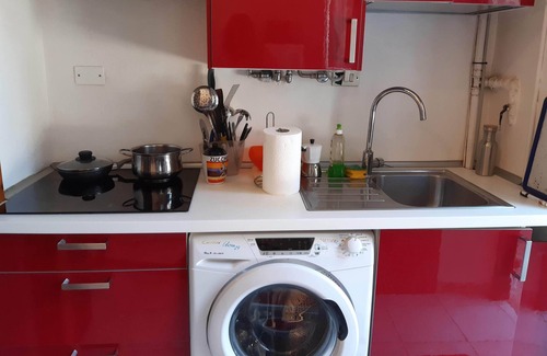 Precotto Apartamento | Studio near the metro - WIFI vodafone, 1 GIGA, one thousand mega per second