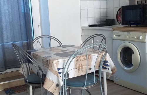 Parame Apartamento | Studio near the sea