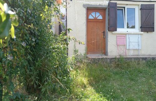 Sainte-Anne - Faubourg Noyon Apartamento | Studio neuf avec jardin partagé