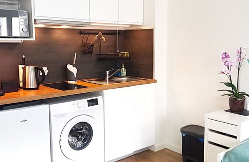 Tremblay-en-France Apartamento | STUDIO NEUF PARKING SECURISE Direct CDG PARIS CENTRE ParcExpo Villepinte & Arena