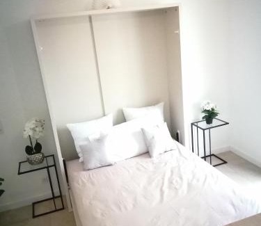 Rueil-Malmaison Apartamento | Studio neuf Paris La Défense Metro 15 Rueil - Suresnes - Mont Valerien