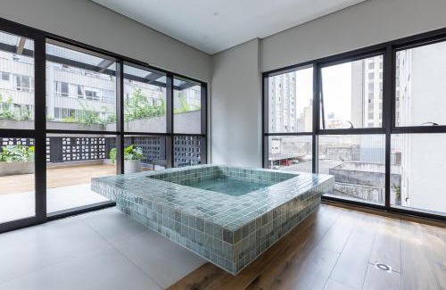 Matriz Apartamento | Studio Novo com Piscina, academia e vaga a parte