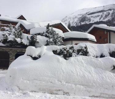 Leukerbad Apartamento | Studio Octogon - Free Parking - Sauna - Babyfoot - Wii- Terrasse