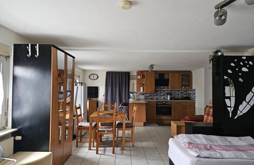 Ober-Morlen Apartamento | Studio OM2 = Angela - Haus OM für 1-16 Personen, 23km bis Ffm-nord