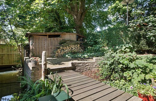Municipality of Utrecht Alquiler De Eote | Studio on a Houseboat+ Private Bathroom /Garden Terras in Old City Park