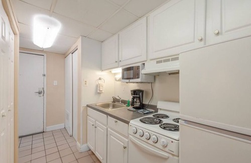 Ocean City Complejo | Studio on the Beach. Boardwalk, Pool, Restaurants, Activities at your fingertips