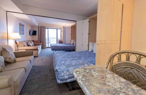 Ocean City Complejo | Studio on the Beach. Boardwalk, Pool, Restaurants, Activities at your fingertips