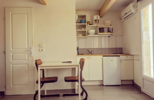 Giens Apartamento | Studio on the beach with sea view
