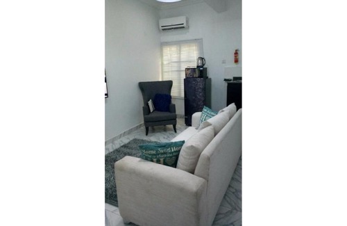 Ofin Apartamento | Studio One Bed Apartment - Off Chevron Drive