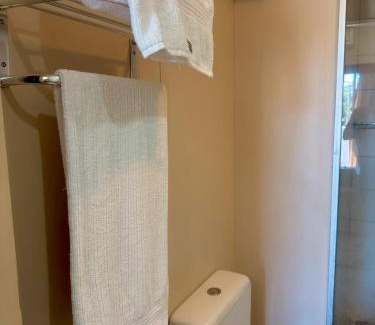 Macae Apartamento | Studio pé na areia, vista, internet e ar