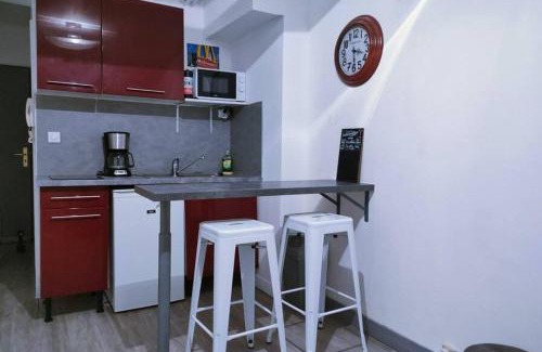 Beaulieu - Maladrerie - Saint-Paul Apartamento | Studio & Parking privé proximité Hypercentre
