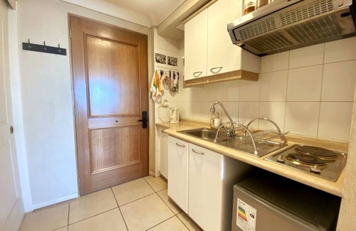 Vina del Mar Apartamento | Studio Playa Miramar - Office Pool Parking Wifi