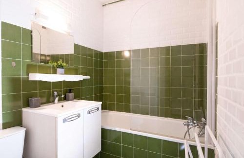 Pla d'Adet Apartamento | Studio proche pistes ski avec parking, lumineux et calme - FR-1-296-330