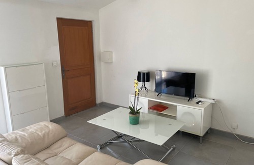 Lancon-Provence Apartamento | Studio Provençal Avec Terrasse