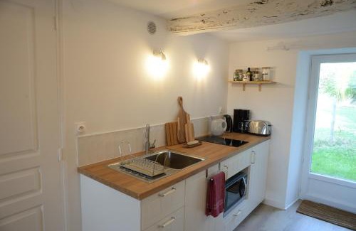 Orgeres Casa | Studio rénové calme avec extérieur proche Rennes