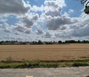 Essigny-le-Grand Apartamento | Studio rez-de-chaussée Ferme de la Manufacture