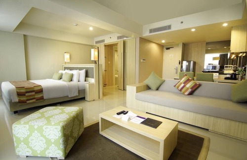 Downtown Kuta Hotel | Habitación Estudio con bonitas vistas en la playa de Kuta