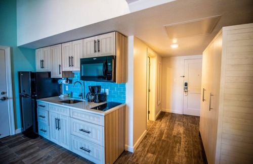 Estate Kings Quarter Apartamento | Studio, Sleeps 4, in Charlotte Amalie at Bluebeards Castle Villas Resort!