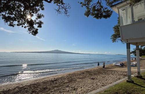 Narrow Neck Cama Y Desayuno | Studio Stay Narrow Neck Beach