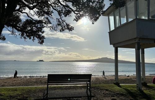 Narrow Neck Cama Y Desayuno | Studio Stay Narrow Neck Beach