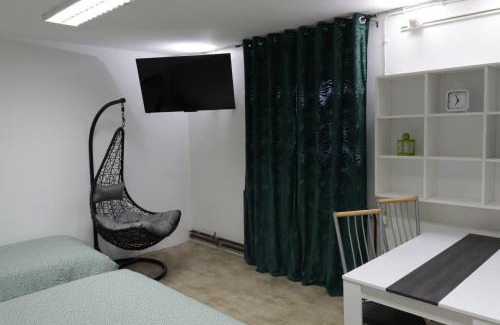 Vrbas Apartamento | STUDIO STUDIO +