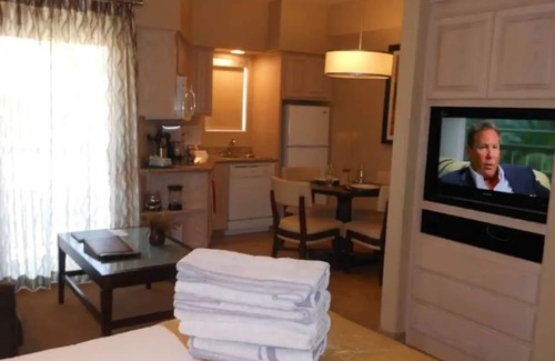 North Scottsdale Complejo | Studio Suite at Scottsdale Resort (Sleeps 4!)
