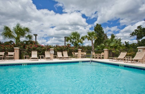 Tallahassee Apartamento | Studio Suite in Tallahassee | FREE Breakfast + On-Site Business Center