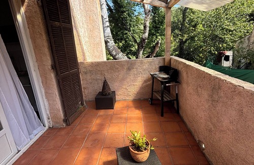Villecroze Apartamento | Studio terrace