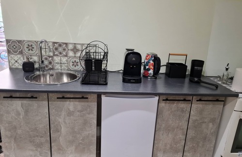 Ledenon Apartamento | Studio Tout Équipé