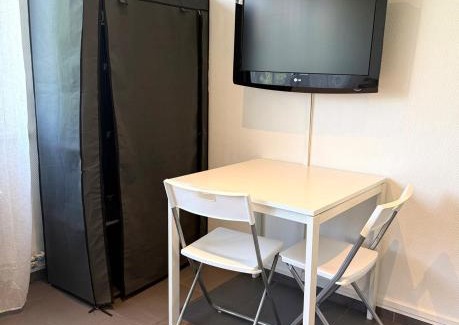 Faubourg-Raines Apartamento | Studio tout confort cité de la gastronomie (3)