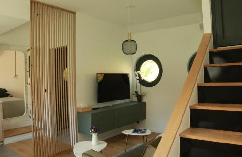 Puteaux Alquiler De Eote | Studio très cosy - indépendant dans une péniche - Paris 16