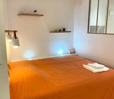 Libourne Apartamento | Studio ultra centre libourne - jacuzzi & vidéoprojecteur