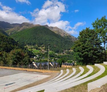 Cauterets Apartamento | Studio vue montagnes RDC piscine