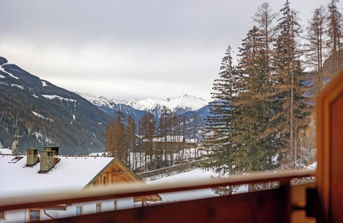 Valle Aurina Apartamento | Estudio 'Waldheim Apt 4' con vistas a la montaña, jardín compartido y Wi-Fi