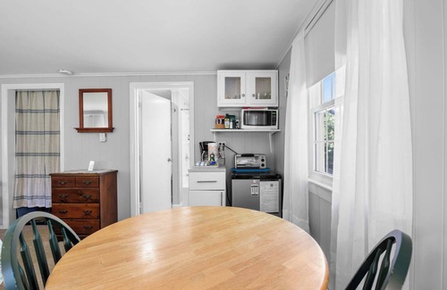 East Orleans Apartamento | Studio, Walk to Nauset Beach!